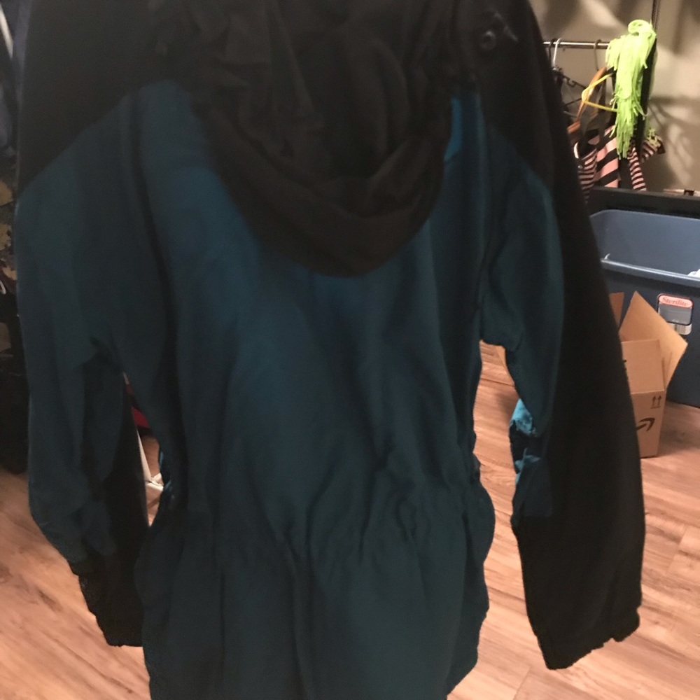 Mountain Hardware Jacket Size M - image 7